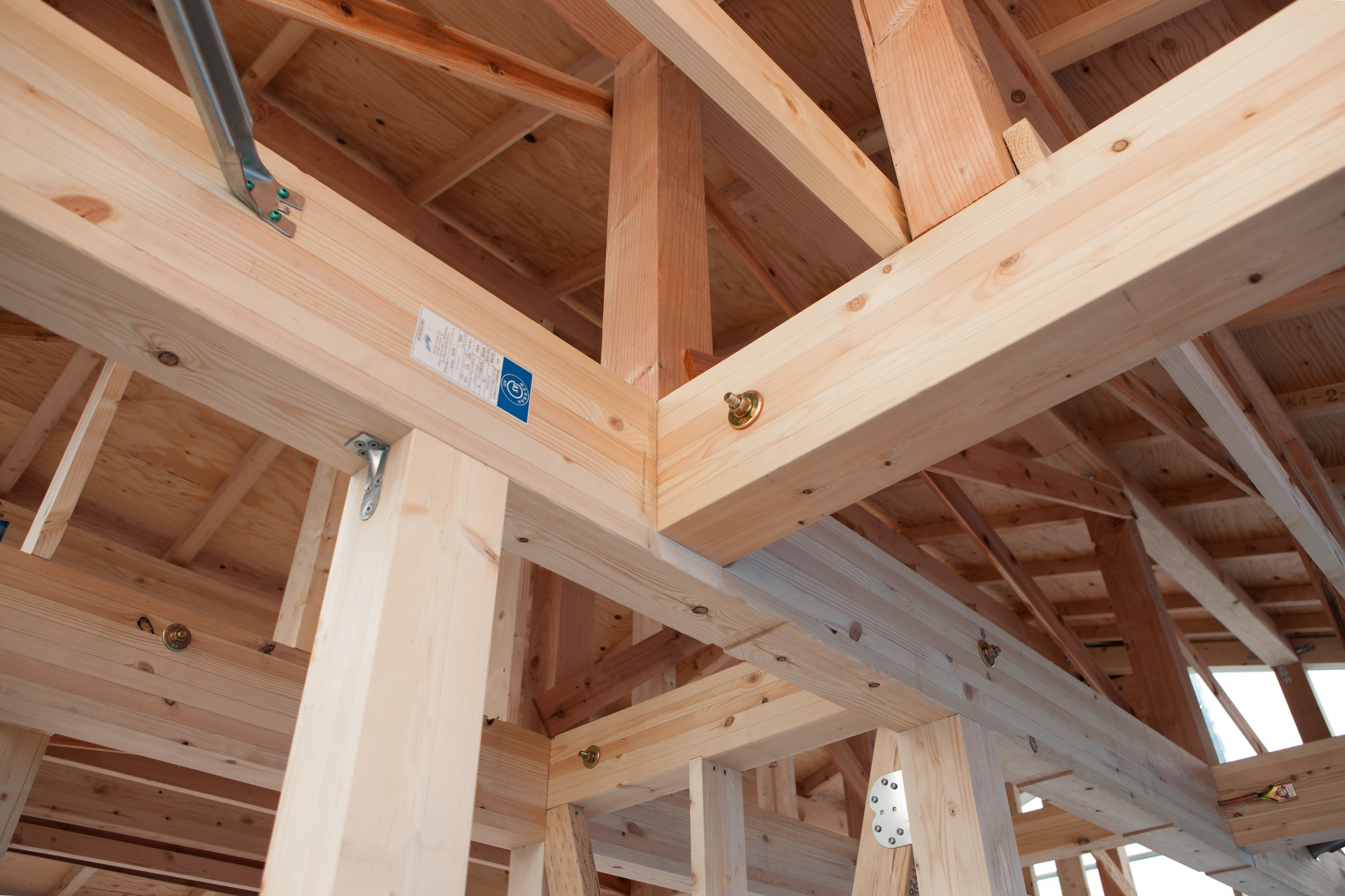 木造の柱スパンは最大何mか|工法別の目安と後悔しない設計ポイント